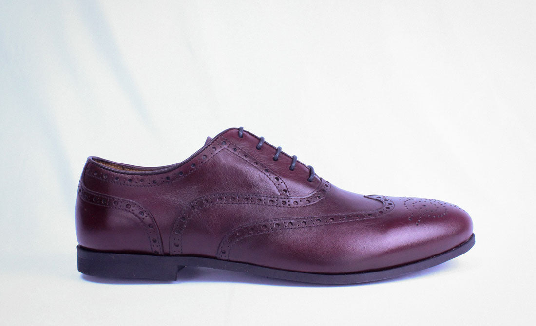 Wingtip in 4mm, Private Collection  // Blake Welt